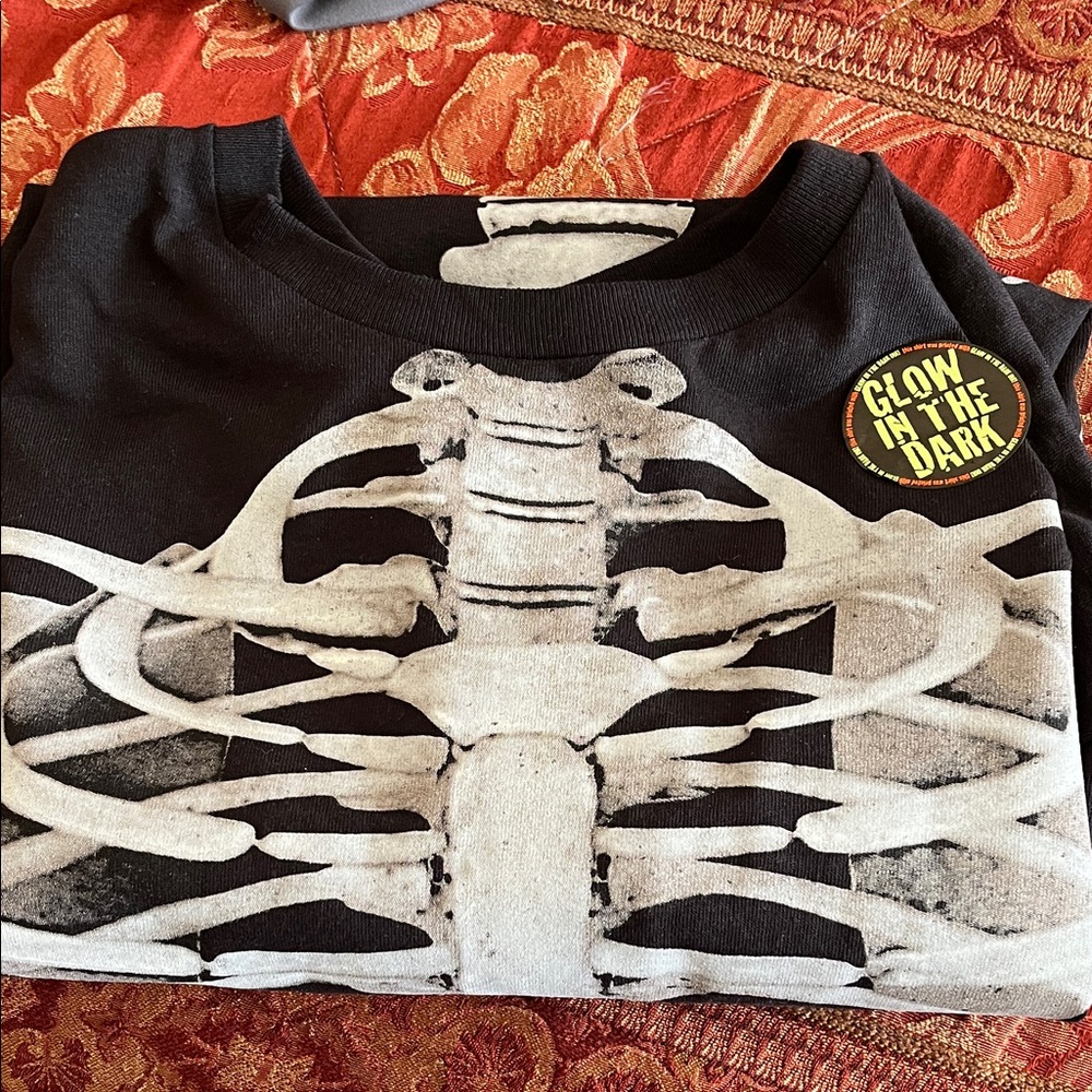 Black Skeleton Unisex Graphic T-Shirt - Picture 3 of 7